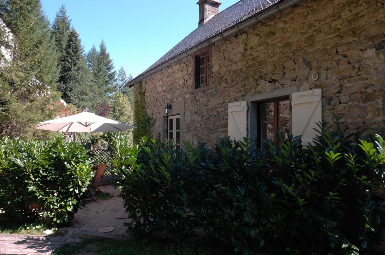 Le Moulin Des Farges Bed & Breakfast Meymac Exterior foto
