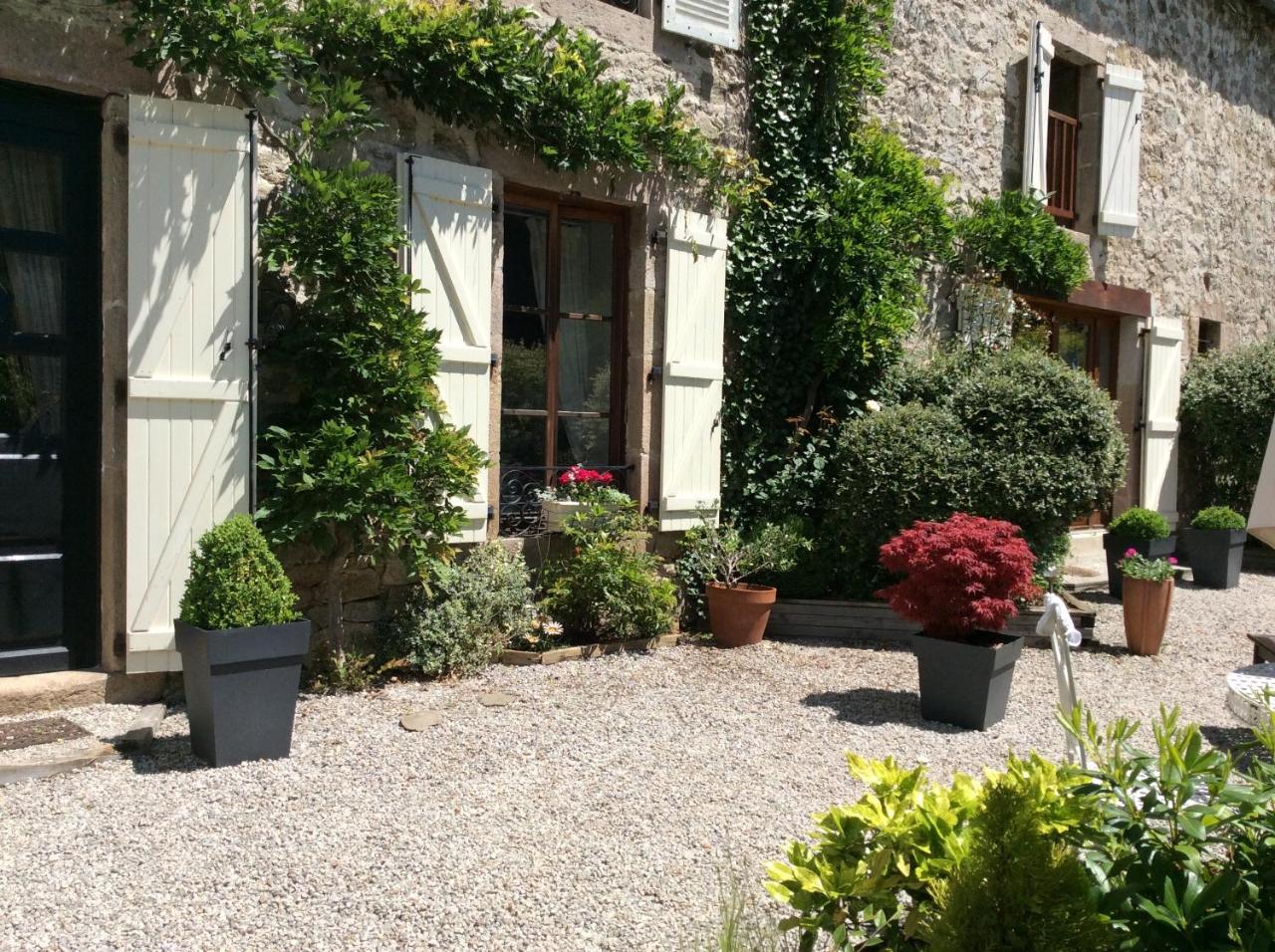Le Moulin Des Farges Bed & Breakfast Meymac Exterior foto